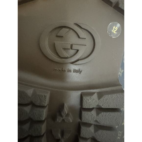 NWOT COA Gucci GG Supreme Leather Slip-on W/ Dust Bags - Picture 14 of 16